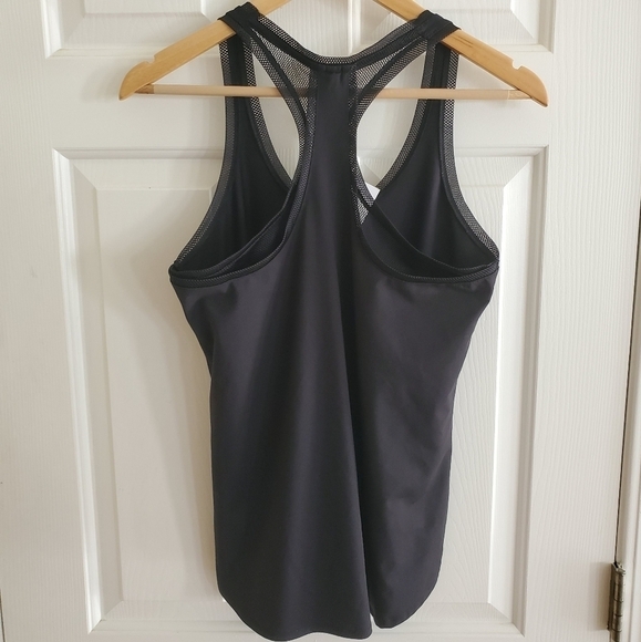 NWT Fabletics Mosa Tank Size S in Black - Picture 5 of 8